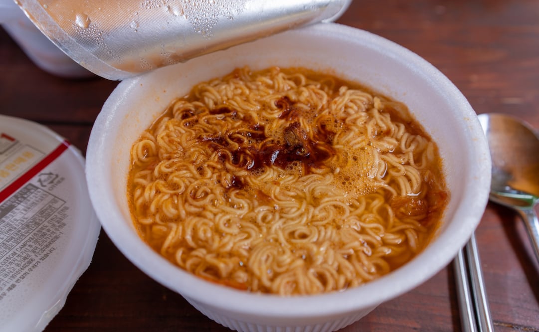 Es un ingrediente común en productos como las sopas instantáneas. Imagen: Pixabay