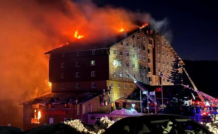 Incendio en hotel de Turquía deja más de 60 muertos y 50 heridos; huéspedes intentaron bajar usando sábanas y mantas