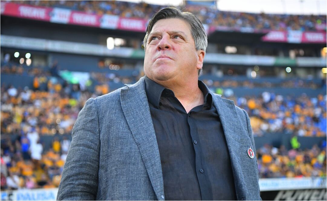 Miguel Herrera en un partido al frente de los Xolos. FOTO: IMAGO7