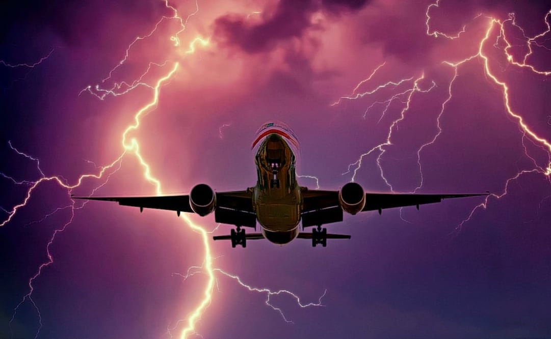 Un vuelo de Aeroméxico fue alcanzado por un rayo en pleno vuelo. Imagen: Pixabay