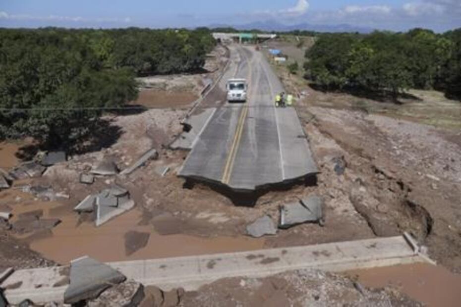 Con el paso de "Willa", familias de Tuxpan lo perdieron todo