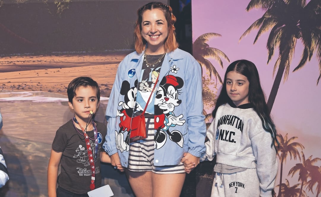 Como lo marca su tradición familiar, Fátima Torre asistió con sus hijos Diego e Isabella. Fotos: CLASOS y Carlos Mejía/ EL UNIVERSAL