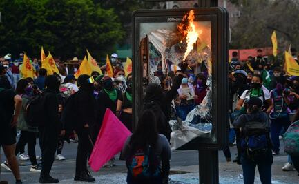 Sheinbaum lamenta que violencia en marcha 25N fuera fomentada por Alessandra Rojo de la Vega