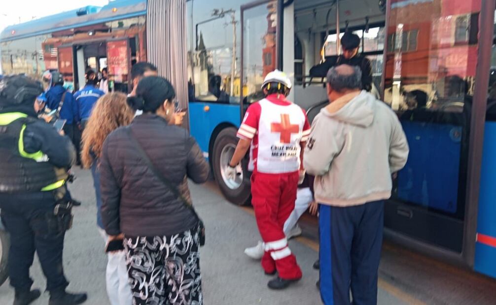 Accidente de una unidad del Trolebús Santa Martha-Chalco. Foto: especial