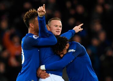 Wayne Rooney y el Everton hunden al West Ham