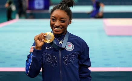 Simone Biles brilla con leotardo con 10,000 cristales de Swarovski