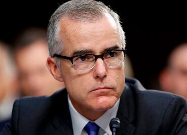 Ex subdirector del FBI revela que se discutió destituir a Trump