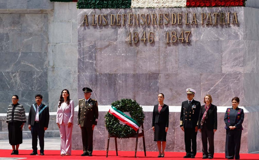 La presidenta Claudia Sheinbaum Pardo encabezó la conmemoración del 178 Aniversario de la Gesta Heroica de los Niños Héroes de Chapultepec. Foto Hugo Salvador / EL UNIVERSAL