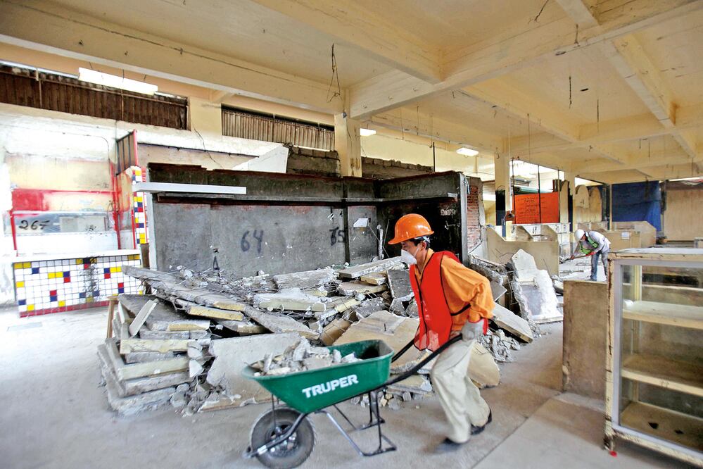 Álvaro Obregón está entre las demarcaciones que no reportaron las obras de remodelación en centros de abasto. En esta delegación se rehabilitó el mercado Melchor Múzquiz (en la imagen) en octubre de 2014. Foto: ARCHIVO EL UNIVERSAL