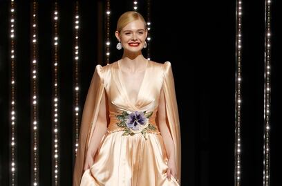 Elle Fanning deslumbra con su look en Cannes