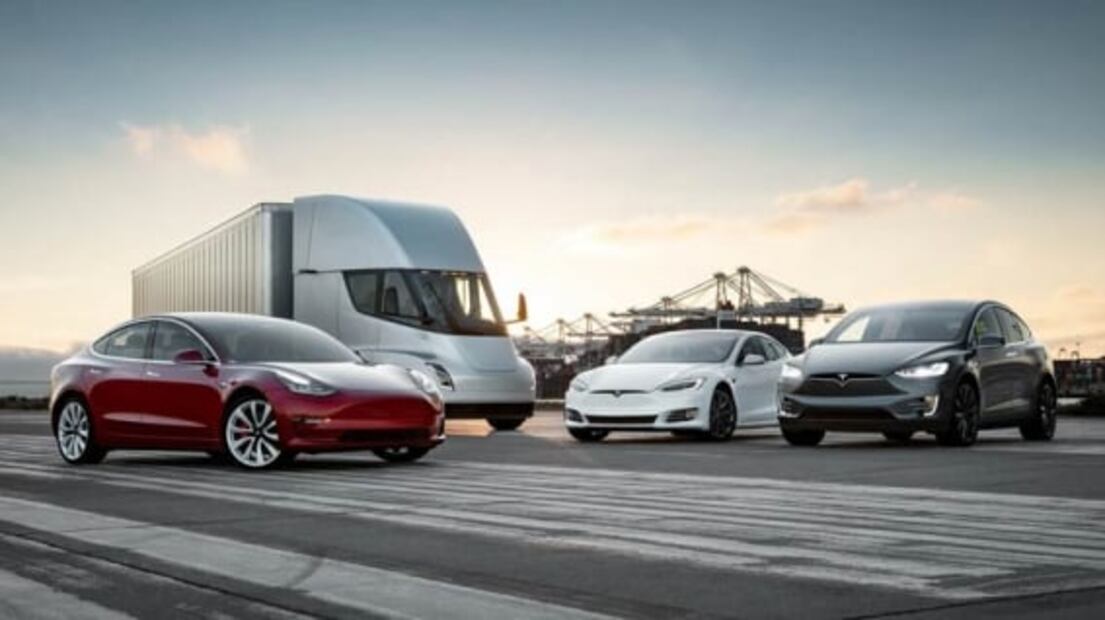 Tesla prepara servicio de taxis que competirá con Uber