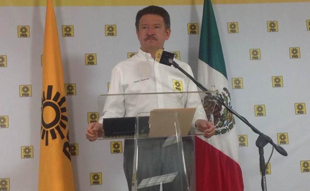 "No voy a ser cronista de sus aspiraciones o declaraciones o intenciones. Quien haya iniciado precampaña es su decisión", dijo Navarrete. Foto Twitter @Navarretecarlos 