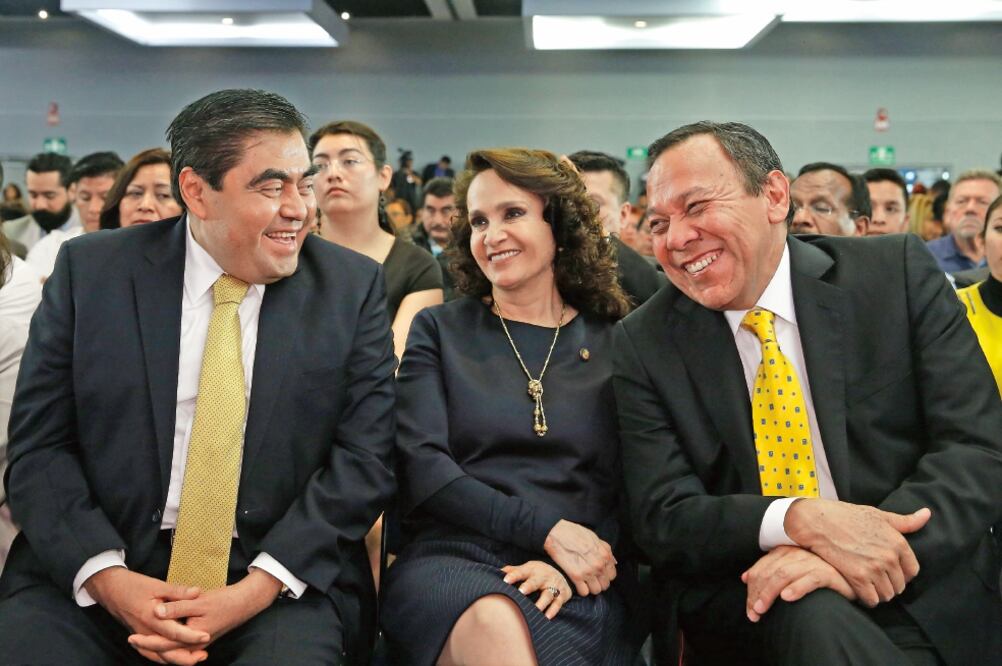 Líderes de las corrientes internas del perredismo acudieron al festejo, entre ellos Miguel Barbosa, Dolores Padierna y Jesús Zambrano (ESPECIAL)