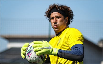 Guillermo Ochoa es 'borrado' por el AVS de Portugal; no apareció en los festejos del equipo tras salvar la categoría