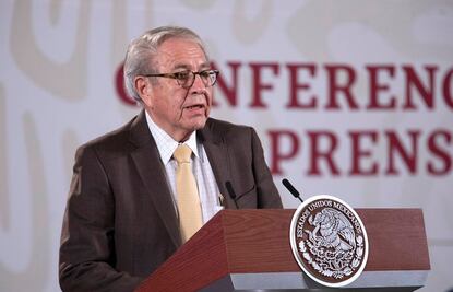 El secretario de Salud, Jorge Alcocer, comparecerá mañana ante el Senado