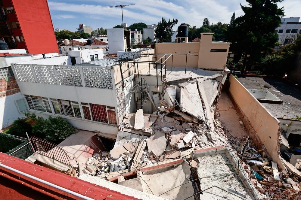 Explosión en la Del Valle dejó daños en 80 inmuebles