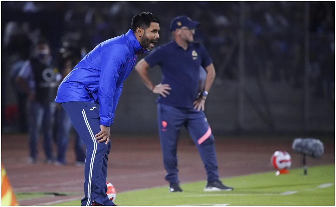 Auxiliar de Juan Reynoso fue destituido tras ser detenido previo a enfrentar a Pumas / FOTO: ESPECIAL