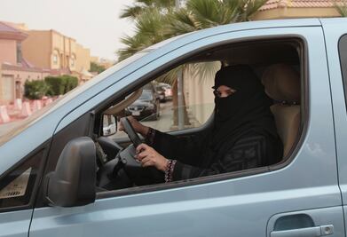 Arabia Saudita permitirá que mujeres conduzcan; ¿qué hay detrás de esta decisión?
