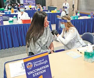 Apoyos anti Covid-19 dejarán más endeudado al mundo: FMI