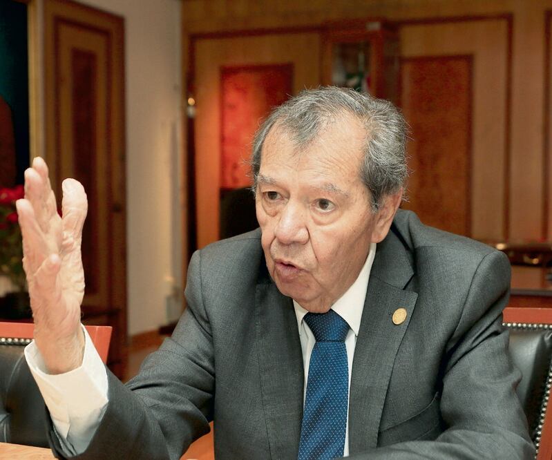 Porfirio Muñoz dice que se viola “c ínicamente” la Constitución. Foto: ARCHIVO EL UNIVERSAL