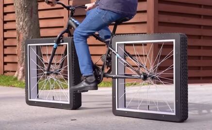 La bici de ruedas cuadradas existe y así funciona