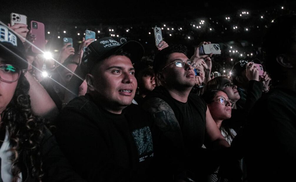 El cantante y compositor mexicano Tito Double P se presentó en el Palacio de los Deportes anoche. Foto: Gabriel Pano / EL UNIVERSAL