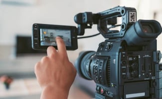 FGR investiga asalto a equipo de producción de la Segob por grupo armado en San Luis Potosí; recuperan cámaras