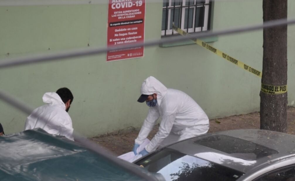 Sujetos abandonan cuerpo de mujer en calles de la colonia Anáhuac
