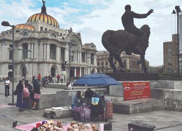 Desbordado, comercio ambulante amenaza corredores culturales