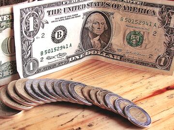 Precio del dólar hoy jueves abre al alza en 19.89 al mayoreo; el peso frena avance tras datos de la inflación en México