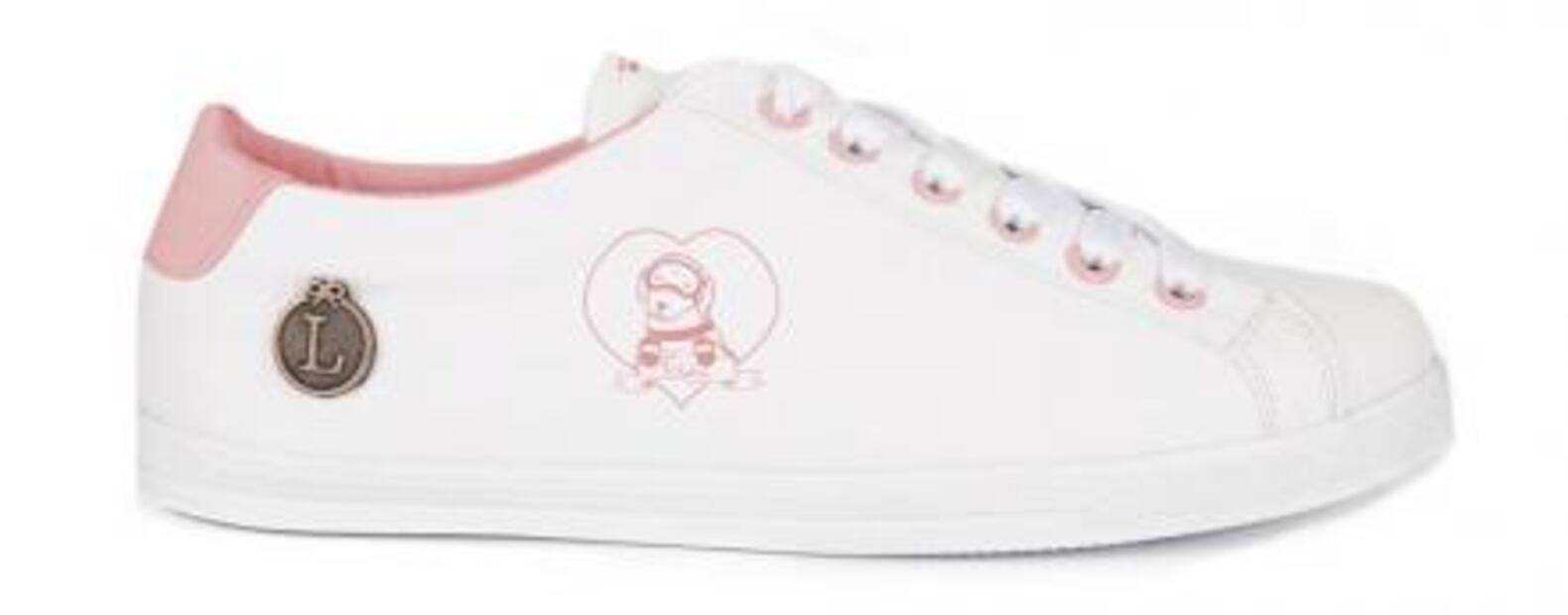 Esta marca de zapatos diseñó unos tenis en honor a Frida, la perrita rescatista