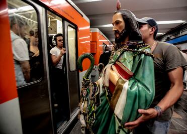 Alertan por arribo de feligreses a iglesia de San Hipólito