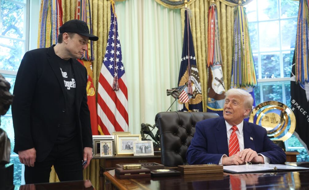 Donald Trump y Elon Musk durante una conferencia de prensa en la Oficina Oval de la Casa Blanca. Foto: EFE