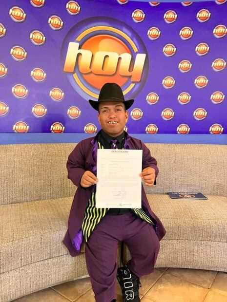 ¿Y esta rosa? Medio Metro debutará como actor en la pantalla chica