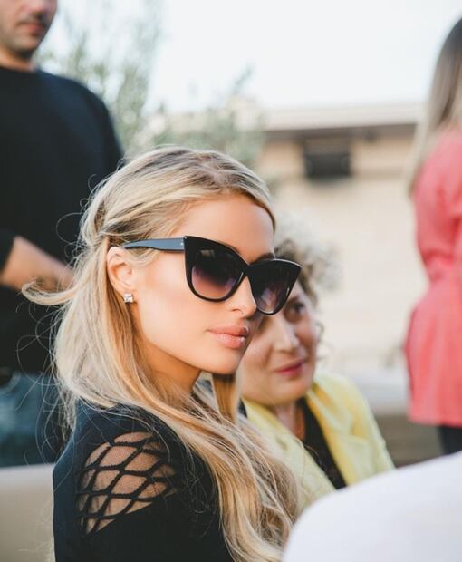 Marina de Tavira y Diego Luna derrochan amor por España