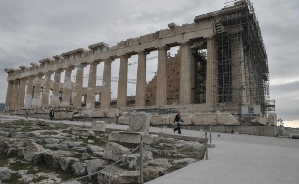 Lluvias causan inundaciones en la Acrópolis de Atenas; culpan a nuevas modificaciones arquitectónicas