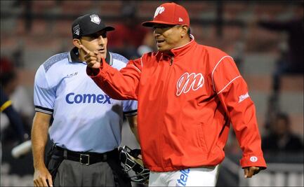 Miguel Ojeda, cerca de un grupo selecto de managers de los Diablos Rojos