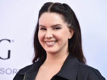 Lana del Rey llega a red carpet con look de Shein