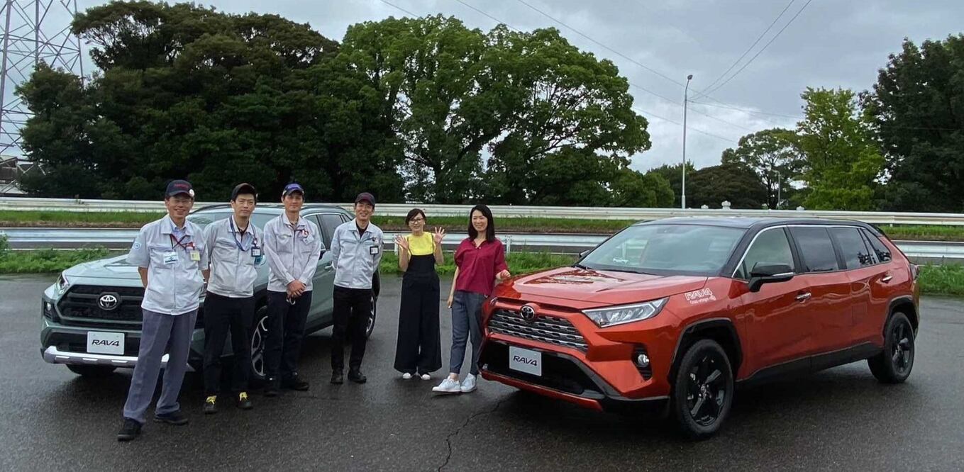 Empleados de Toyota fabrican limusina en su tiempo libre