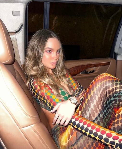 Belinda luce pantalones transparentes que serán tendencia en 2023