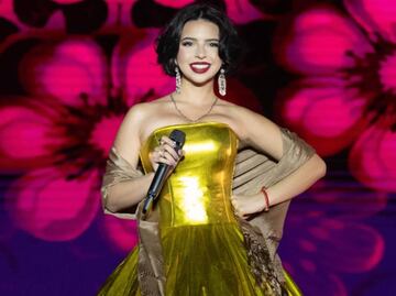 Ángela Aguilar defiende a su esposo Christian Nodal durante concierto: "para que sigan hablando"