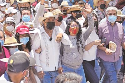 Salgado Macedonio acusa que el INE lo hostiga con fiscalización mientras otros candidatos comen en lugares de lujo