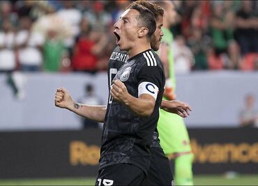 México, sin lucirse mucho derrota a Canadá en la Copa Oro