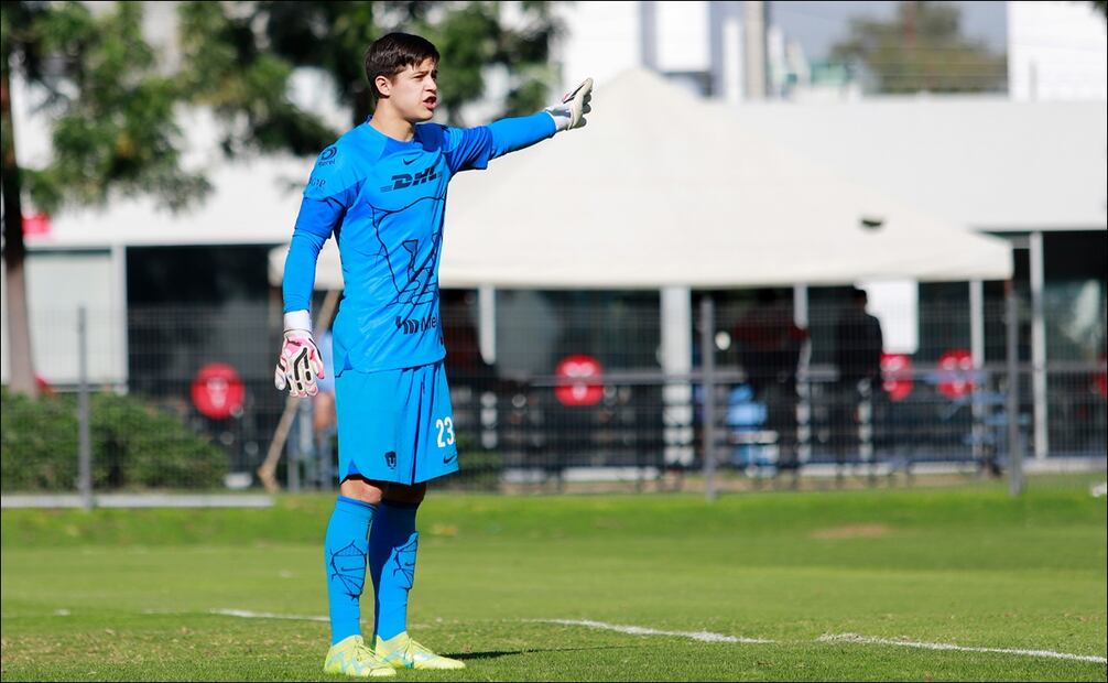 Alex Padilla se queda en la banca; Pumas debuta al portero Pablo Lara - Foto: Imago7
