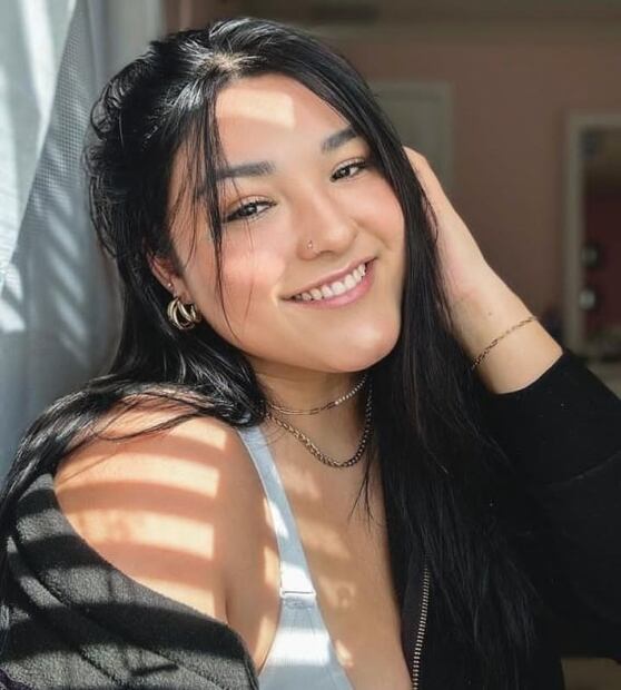 Traduce "Gatita" de Bellakath al inglés y se viraliza en TikTok