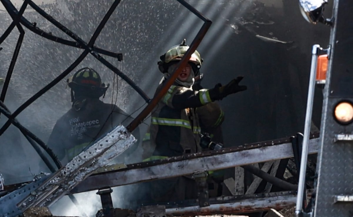 Desplome de aeronave en Toluca deja al menos 6 muertos. Foto: Alejandro Vargas