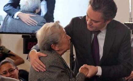 Emociona a Nuño reencuentro con su profesora