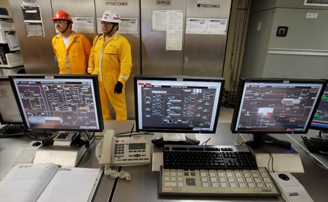 Pemex cancelará plazas de jubilados por recorte