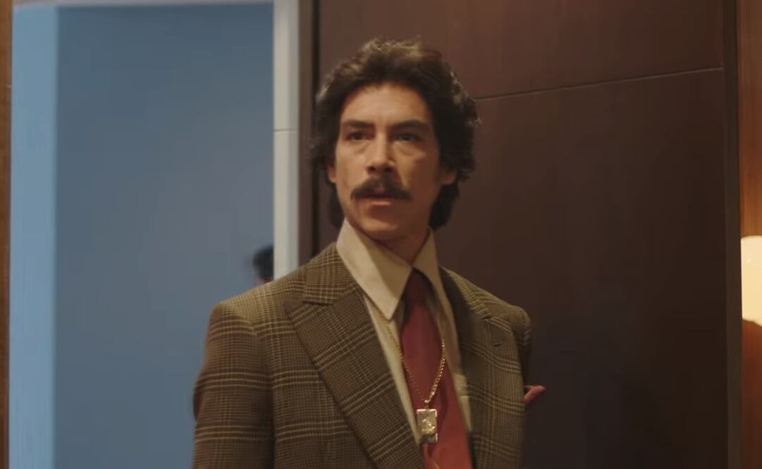 Óscar Jaenada es Luis Rey. Foto: Captura YouTube