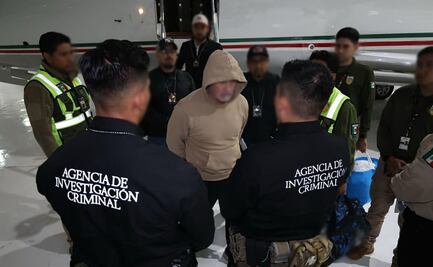 FOTOS: Hernán Bermúdez llega sin agujetas y vestido de color caqui para ser detenido en México